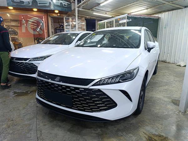 بی وای دی Qin Plus 2025  بۆ فرۆشتن لە عێراق -  بەغداد